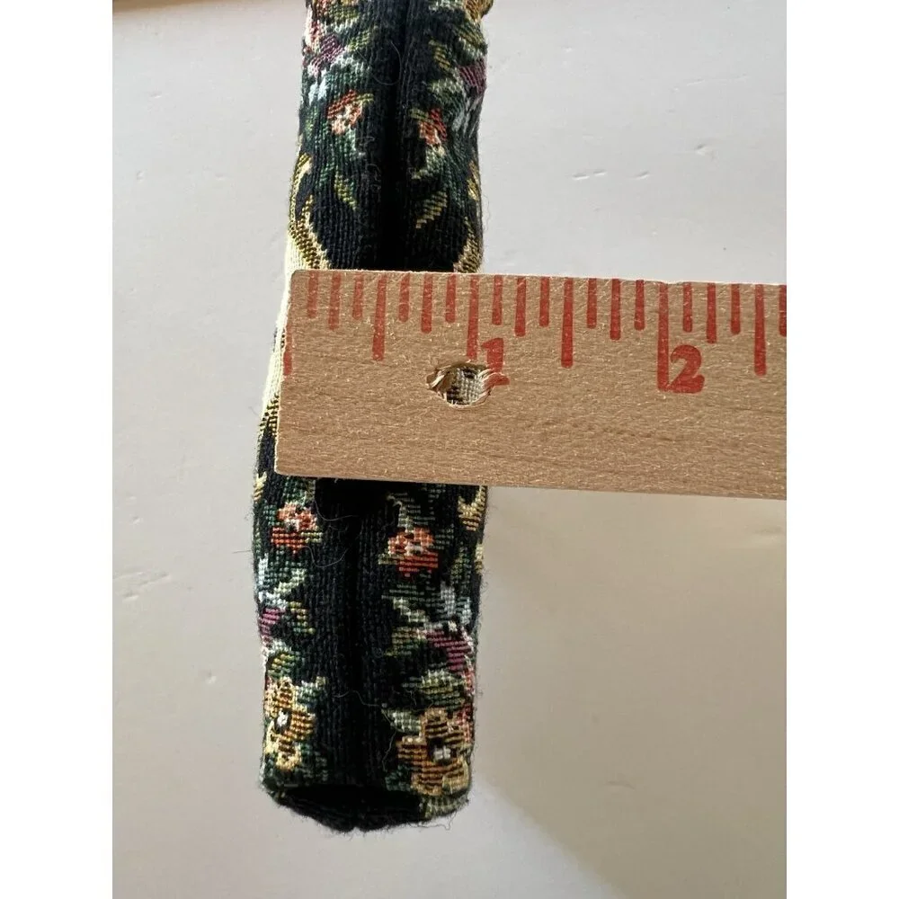 Unbranded style tapestry
